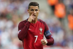 FIFA世界杯分組-萨拉赫迷失安菲尔德，尤文图斯客场带走三分！